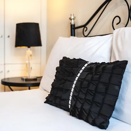Arlana Guest House-2